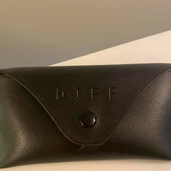 Brand new Diff cat eye sunglasses - Picture 2 of 3